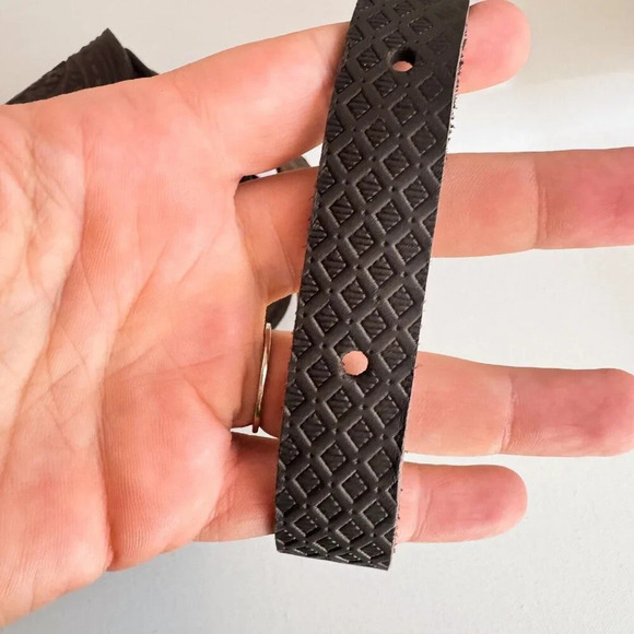 Vintage Hand Tooled Dark Brown Small Oval Crossbody Bag - Picture 4 of 8